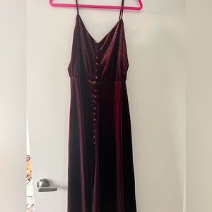 Lush velvet midi dress